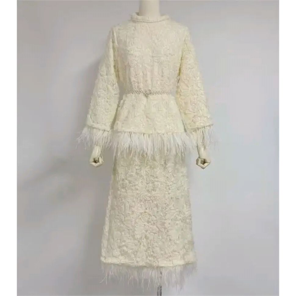 High-end quality lace dress with feathers