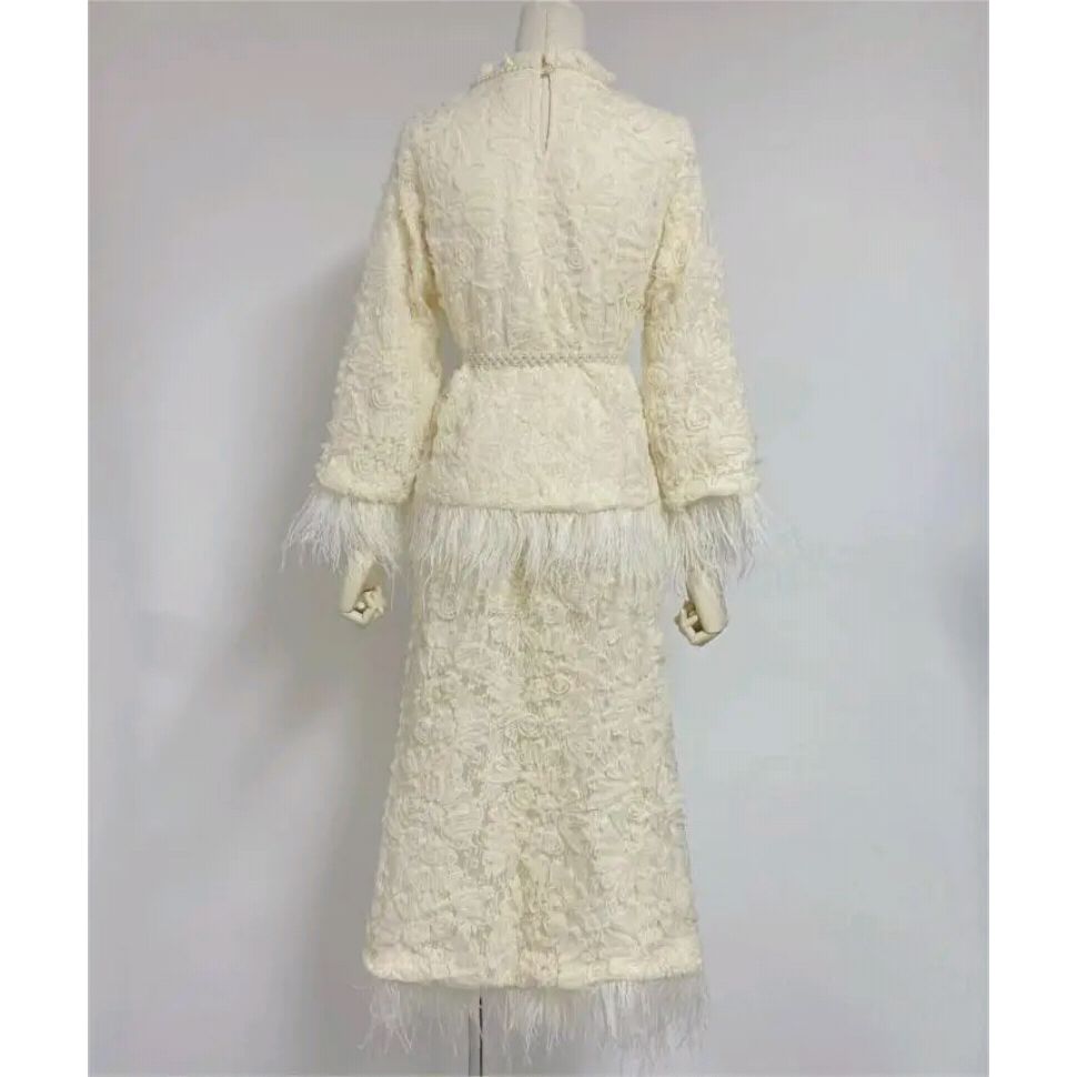 High-end quality lace dress with feathers