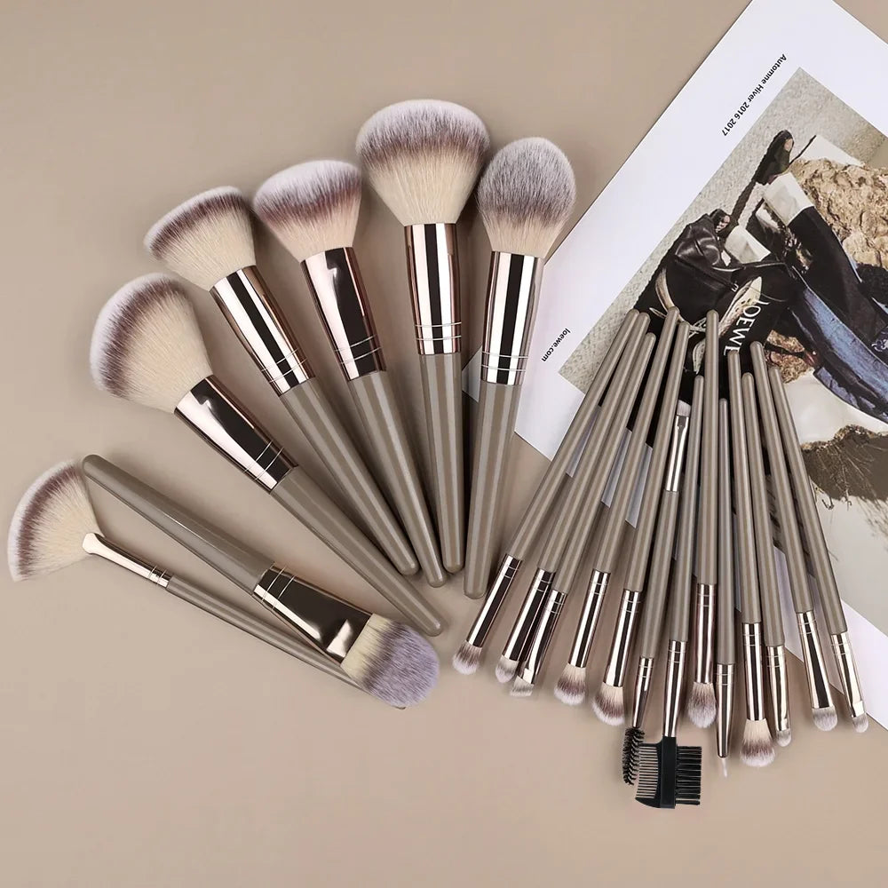 20Pcs Makeup Brushes Set Professional Super soft detail Blush