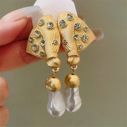 Statement Baroque Style Big Fashion Metallic Irregular Pearl Drop